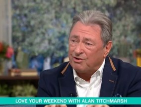 艾伦·蒂奇马什(Alan Titchmarsh)分享了罕见的个人更新，畅谈“压力和紧张”